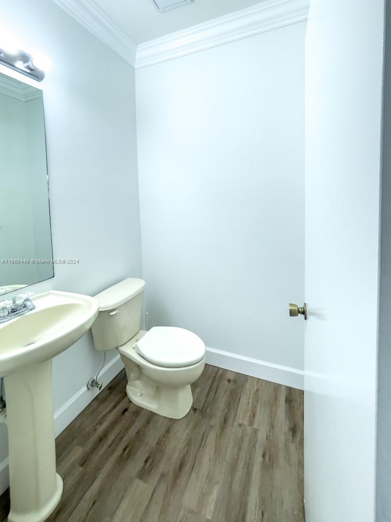 EGRET LAKE ESTATES SEC 1 - Residential Lease