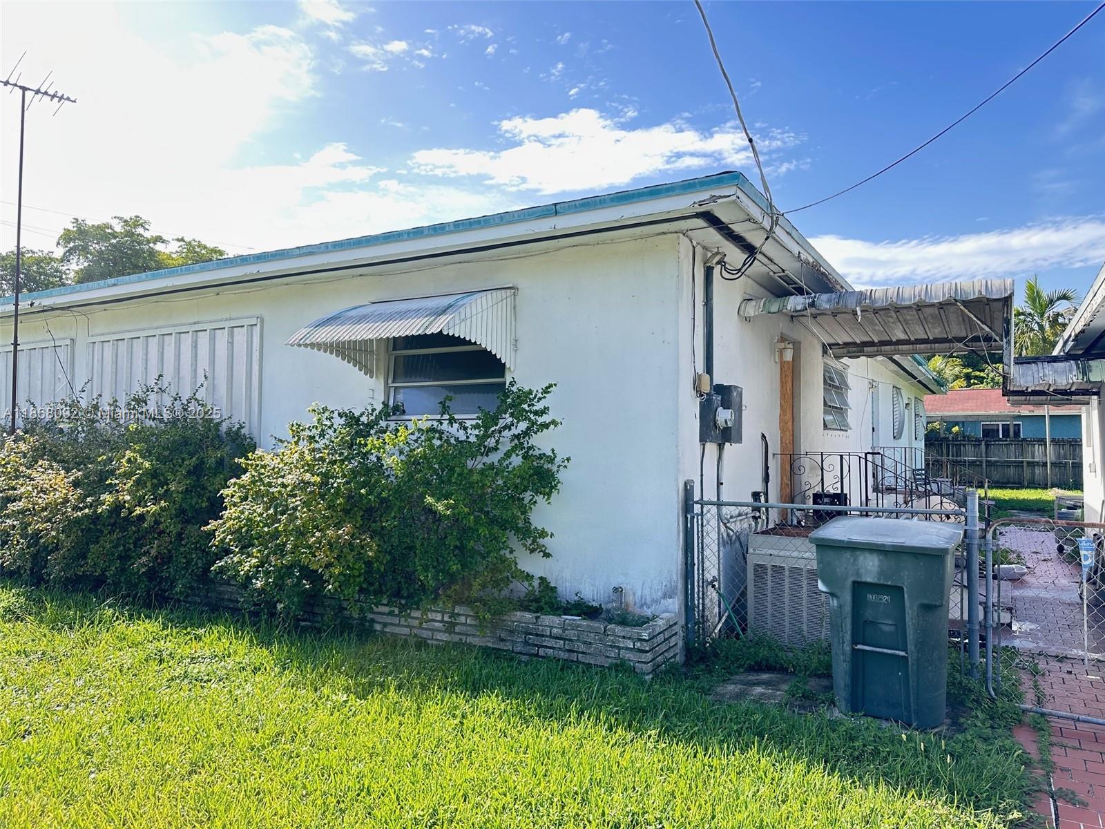 102 SW 1st Ave