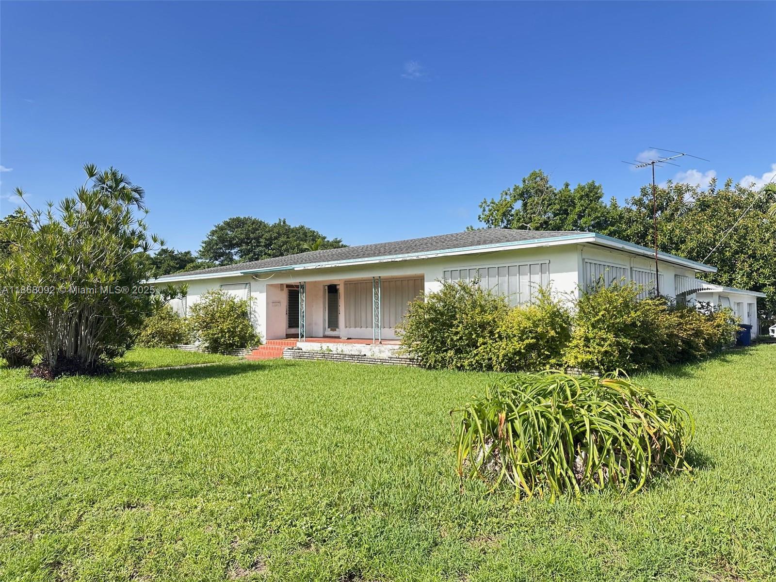 This house has a lot of potential. Big open floor plan. Great for end user or fixer-upper. Investors welcome.
Currently, the lot is being split into two separate parcels, 7500 sq ft each. This listing is for the house located on the east side of the lot. The second lot has plans to build a two-story single-family house. Can be sold together. Call the listing agent.