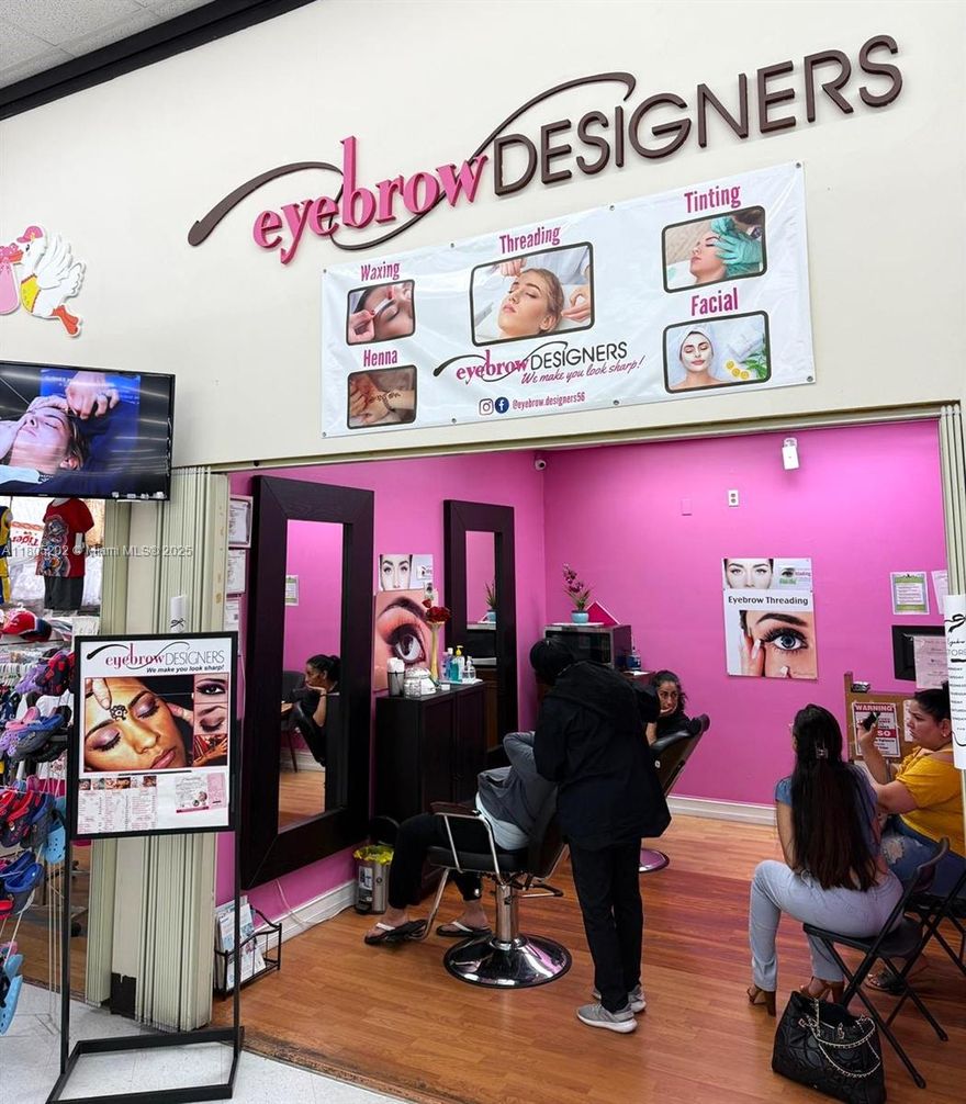 This is an opportunity to purchase a business with over 15 years of service in a high-traffic area at a considerably low price. The owner is retiring and looking for a quick sale. Currently, only threading services are offered. There is additional potential income by adding:
• Barber shop
• Waxing
• Facials  
• Haircuts 

Don't wait and contact us for more information or to schedule a private showing.