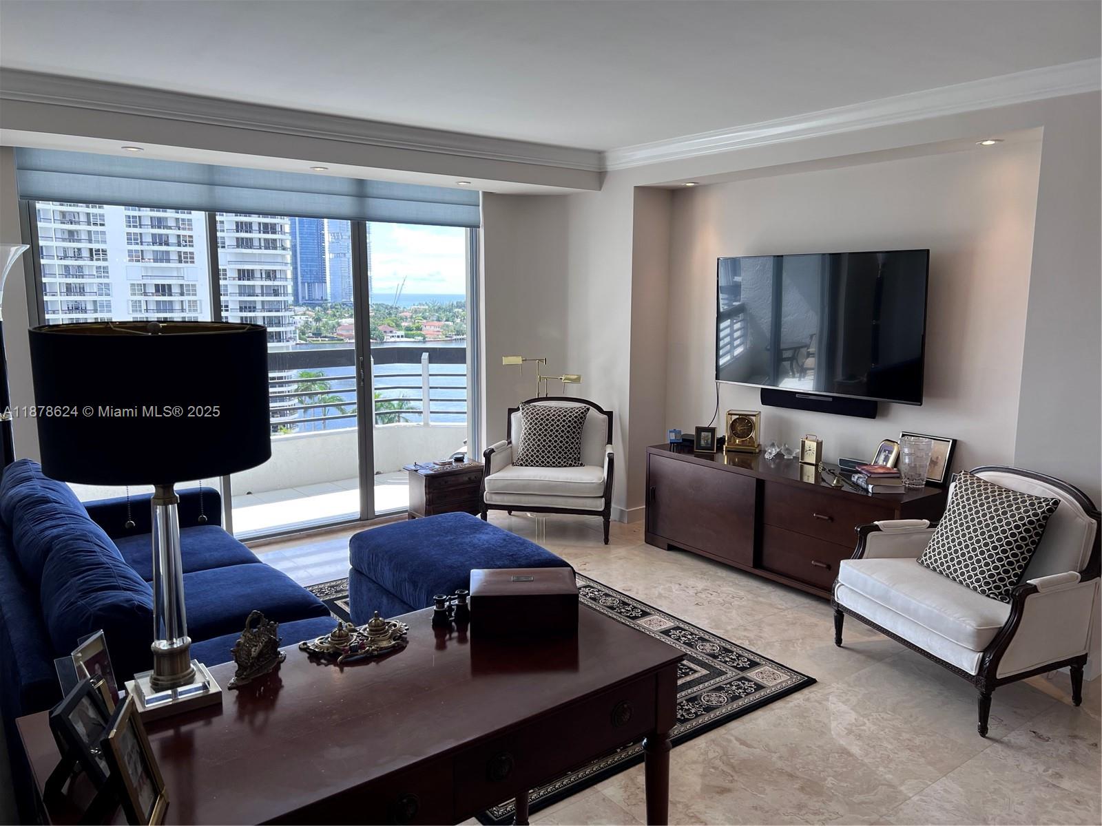 MYSTIC POINTE TOWER 500 C - Residential