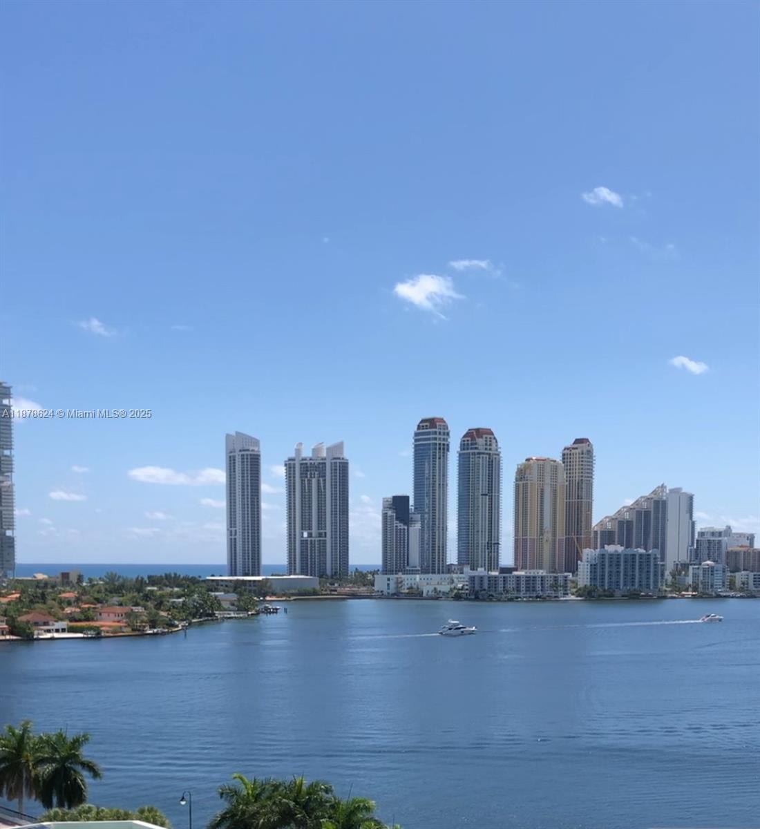 MYSTIC POINTE TOWER 500 C - Residential