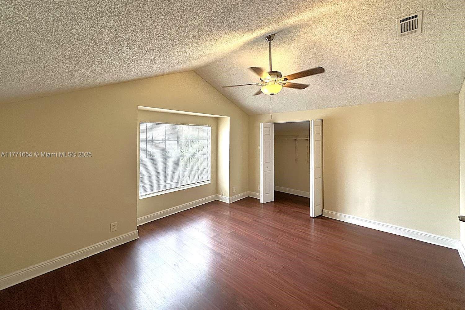 VICTORIA WOODS 1 - Residential Lease