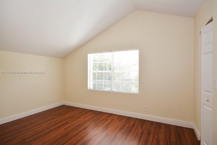 VICTORIA WOODS 1 - Residential Lease
