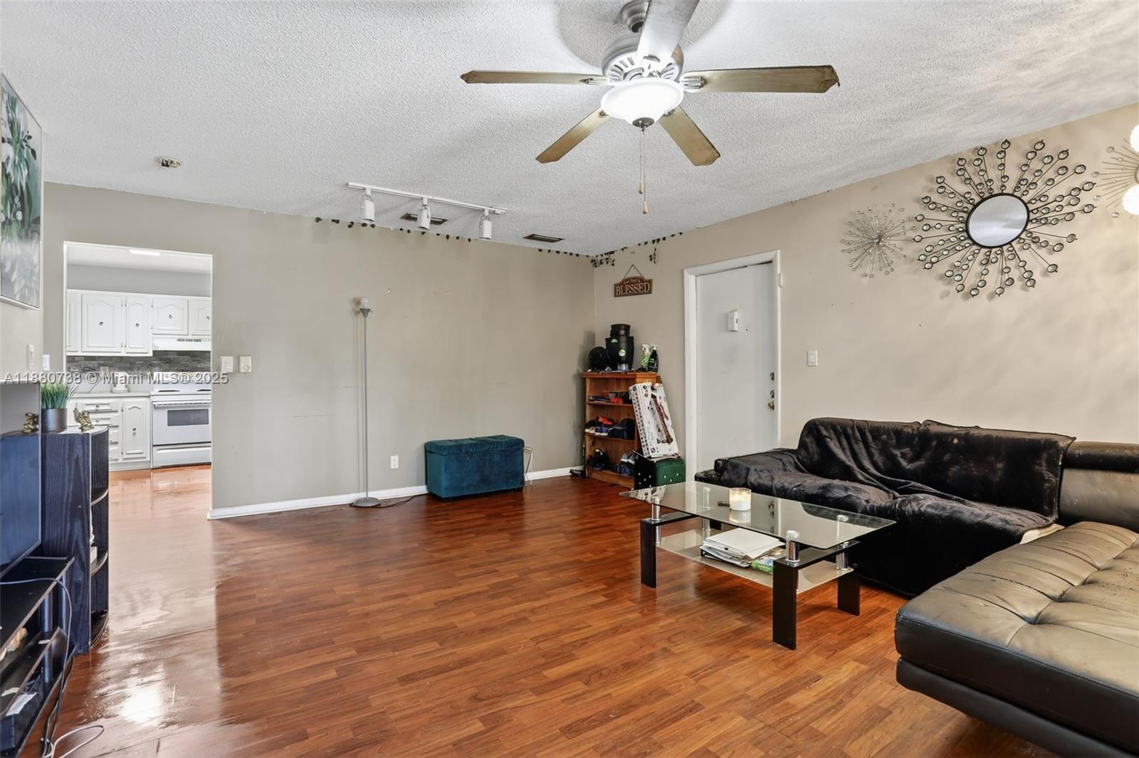 LAURELS AT MARGATE - Residential