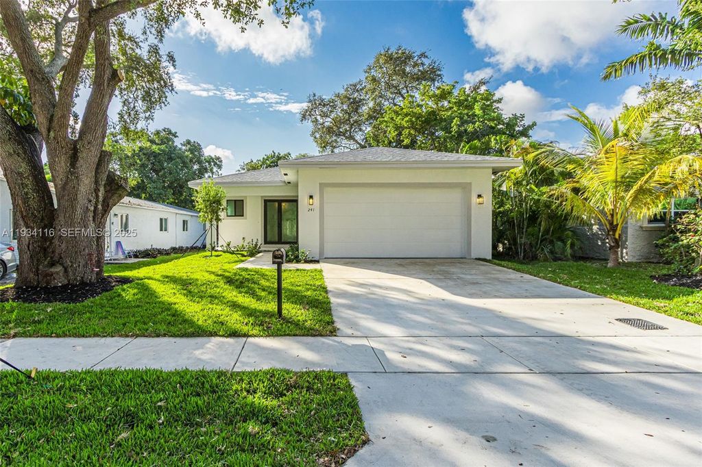 Photo of 241 SW 4th St, Dania Beach, FL 33004 (MLS # A11934116)