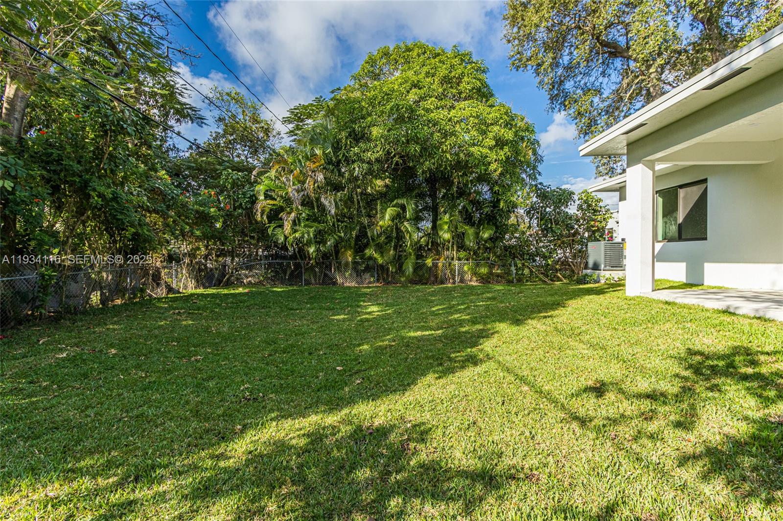 DANIA HEIGHTS - Residential