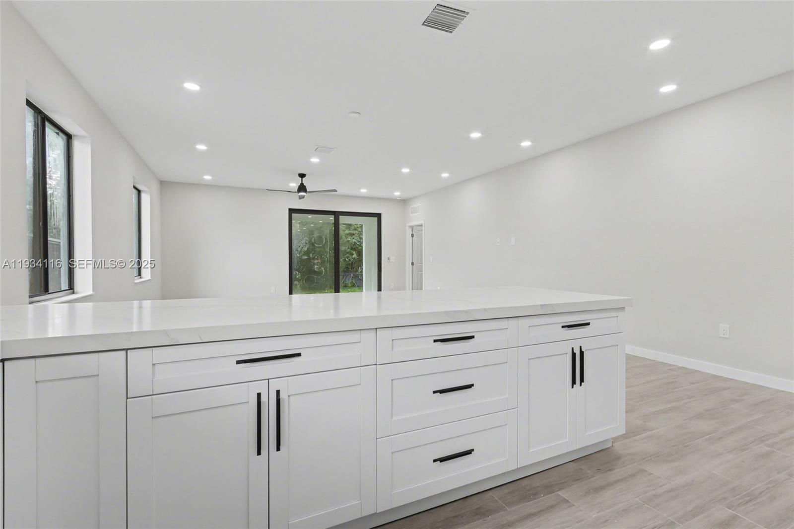 DANIA HEIGHTS - Residential