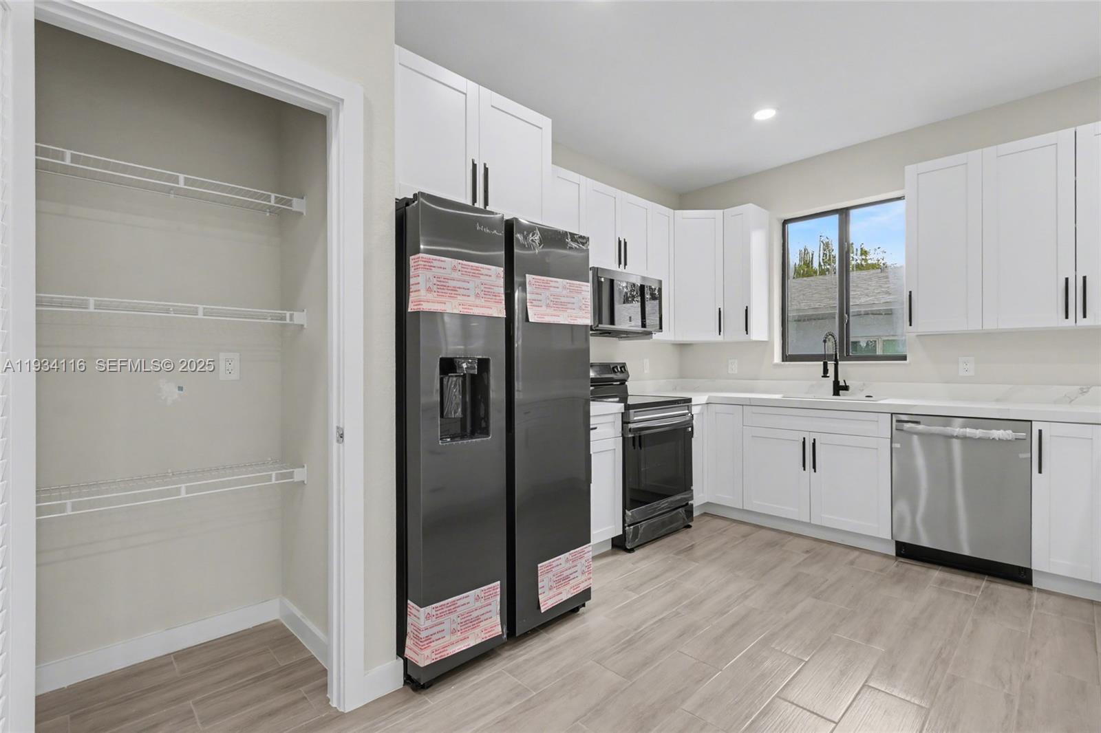 DANIA HEIGHTS - Residential