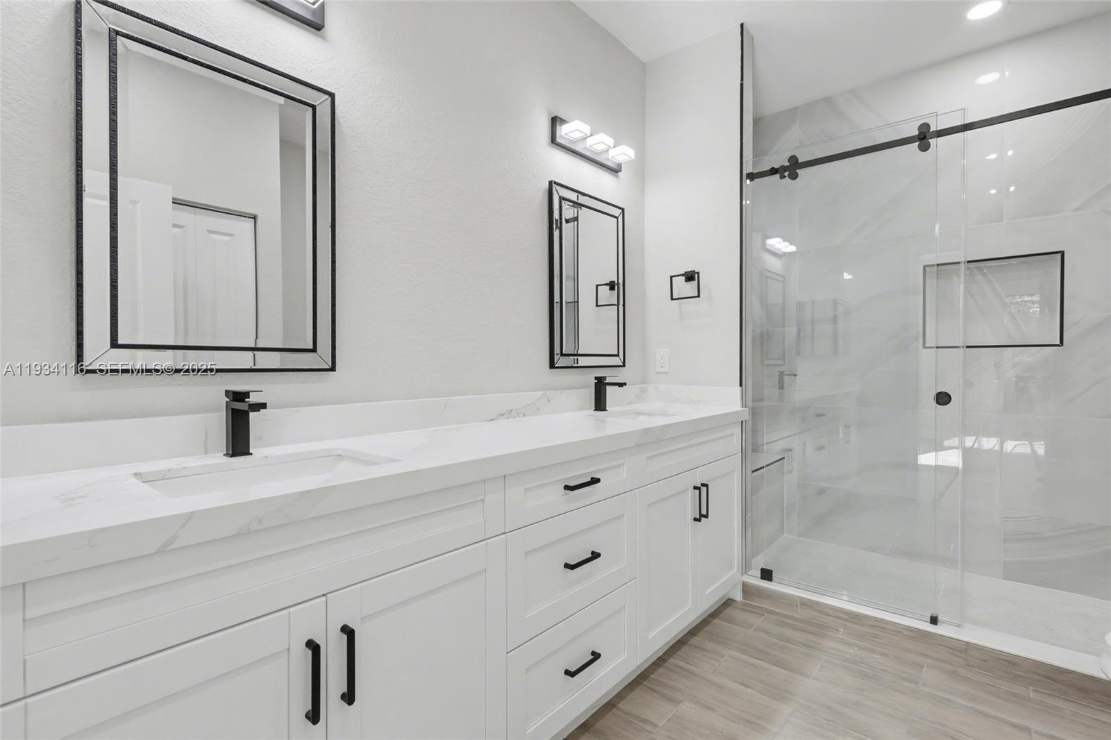 DANIA HEIGHTS - Residential