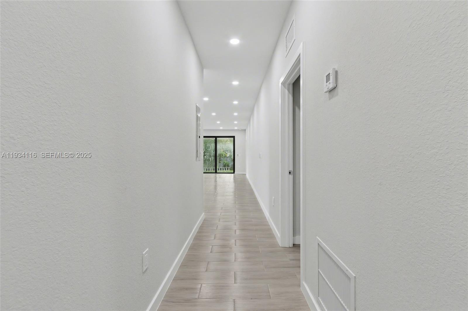 DANIA HEIGHTS - Residential