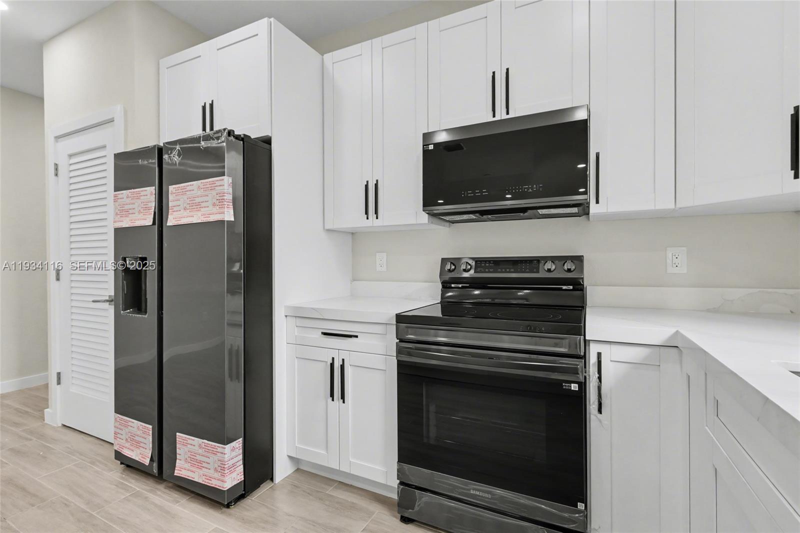 DANIA HEIGHTS - Residential