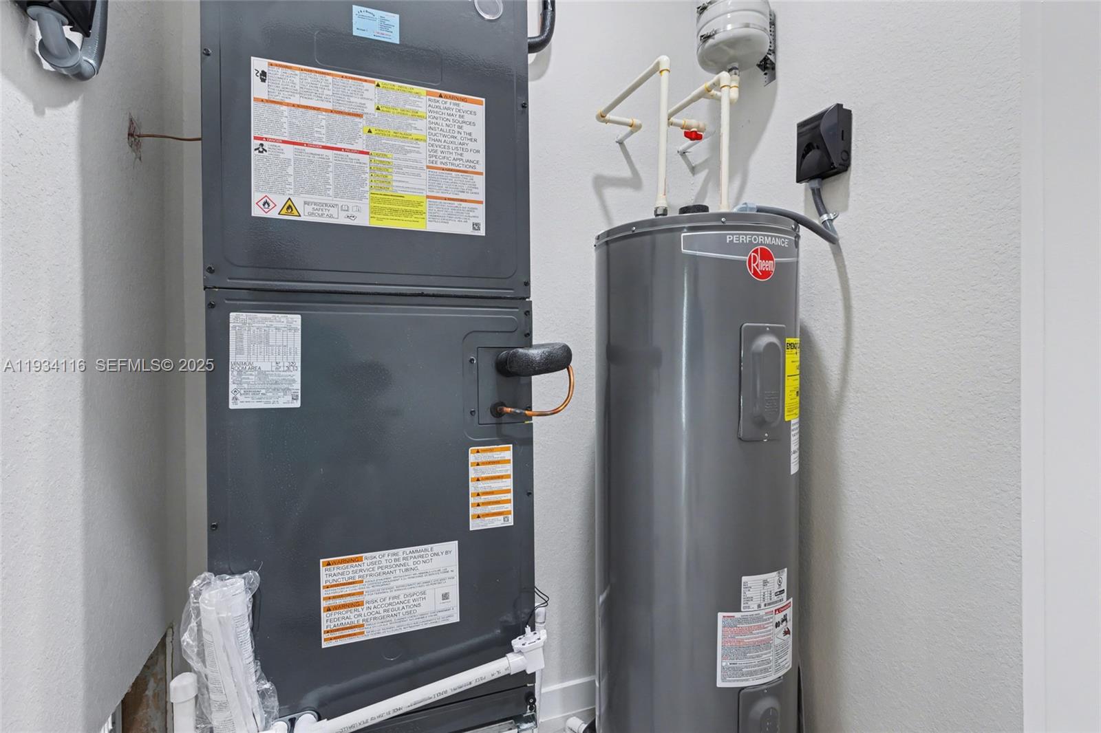 DANIA HEIGHTS - Residential