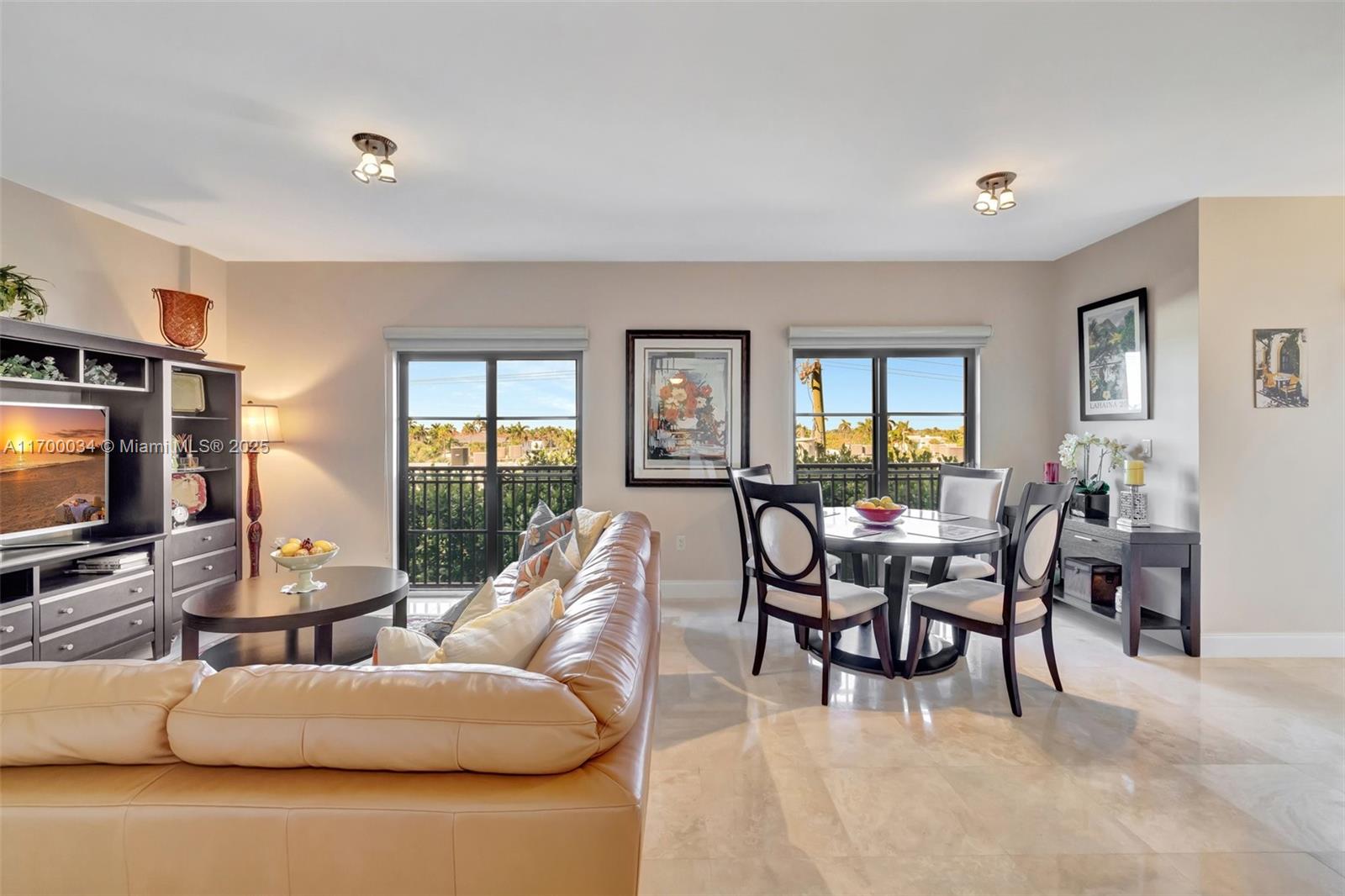 FOUNTAINS ON OCEAN BOULEV - Residential