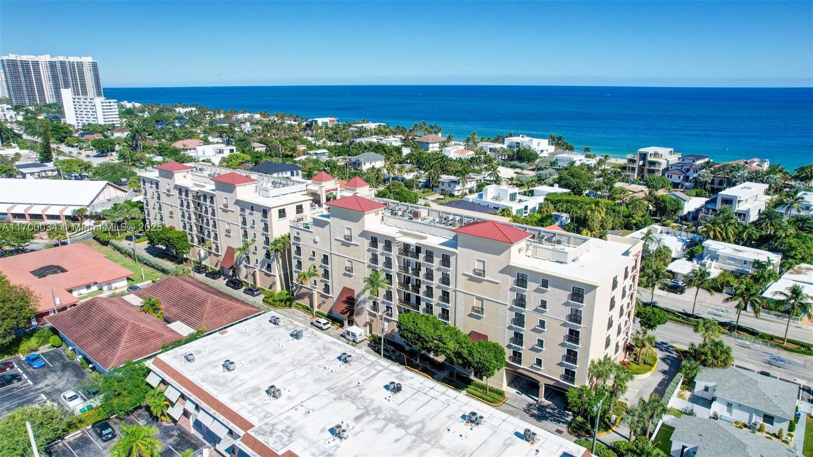 FOUNTAINS ON OCEAN BOULEV - Residential
