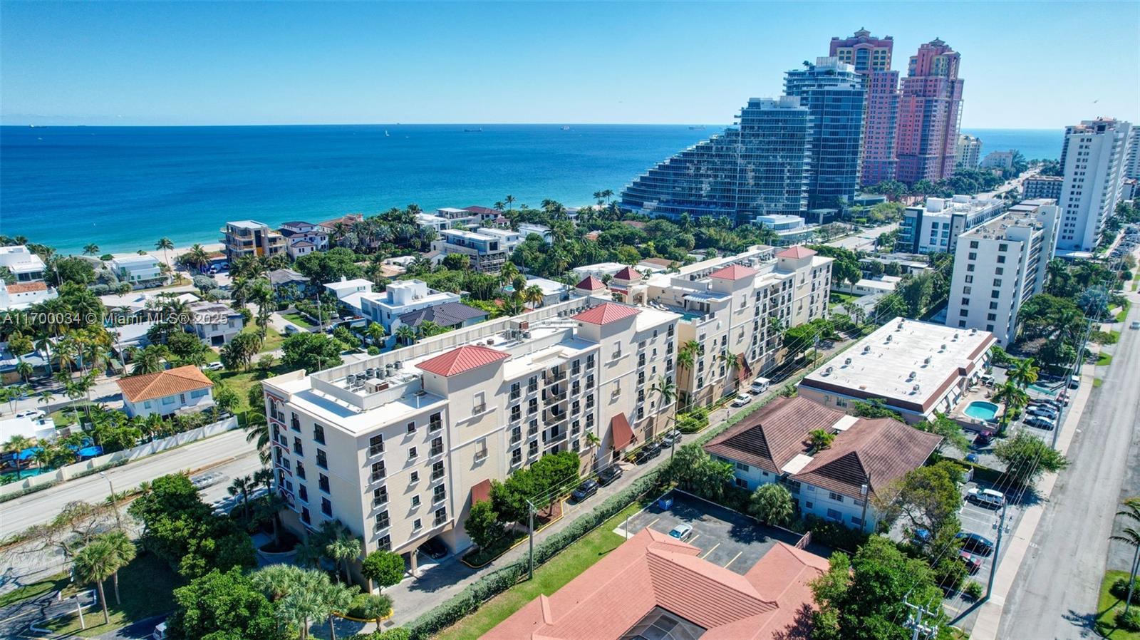 FOUNTAINS ON OCEAN BOULEV - Residential