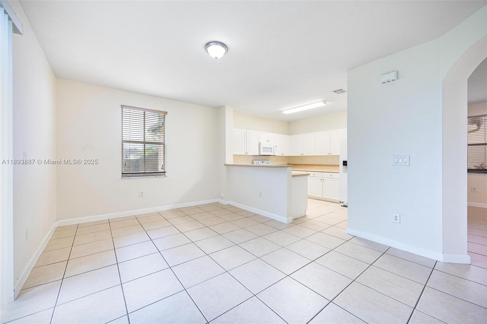 FIJI CONDO NO 2 - Residential