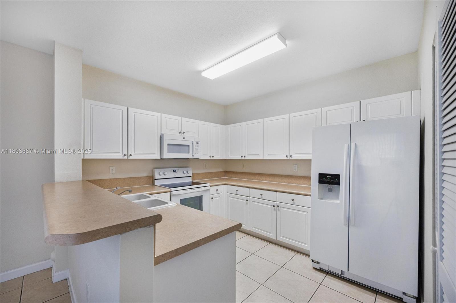 FIJI CONDO NO 2 - Residential