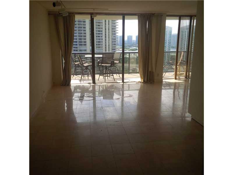 TURNBERRY ISLE SOUTH COND - Residential Lease