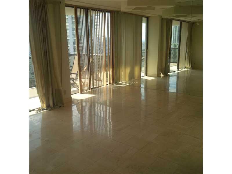 TURNBERRY ISLE SOUTH COND - Residential Lease