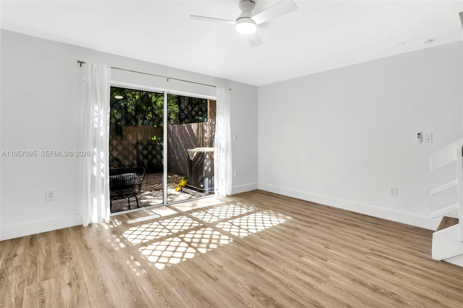 THE OAKS CONDO - Residential Lease