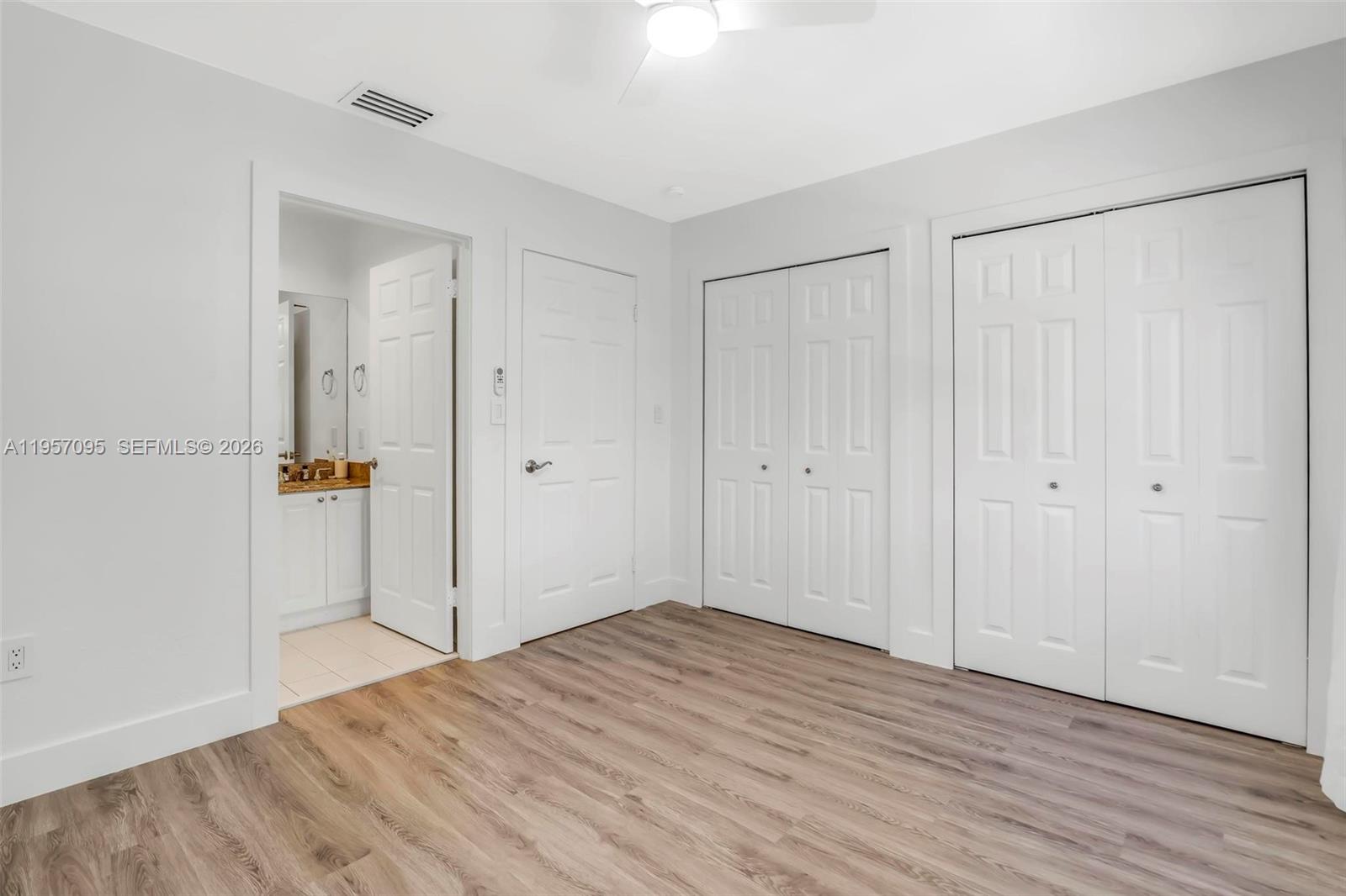 THE OAKS CONDO - Residential Lease