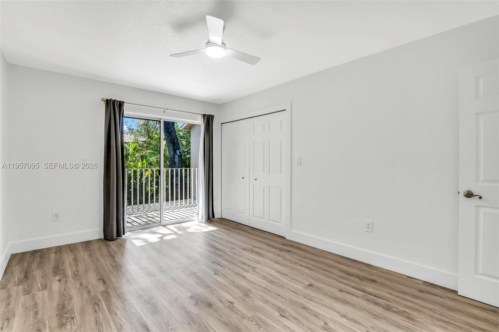 THE OAKS CONDO - Residential Lease