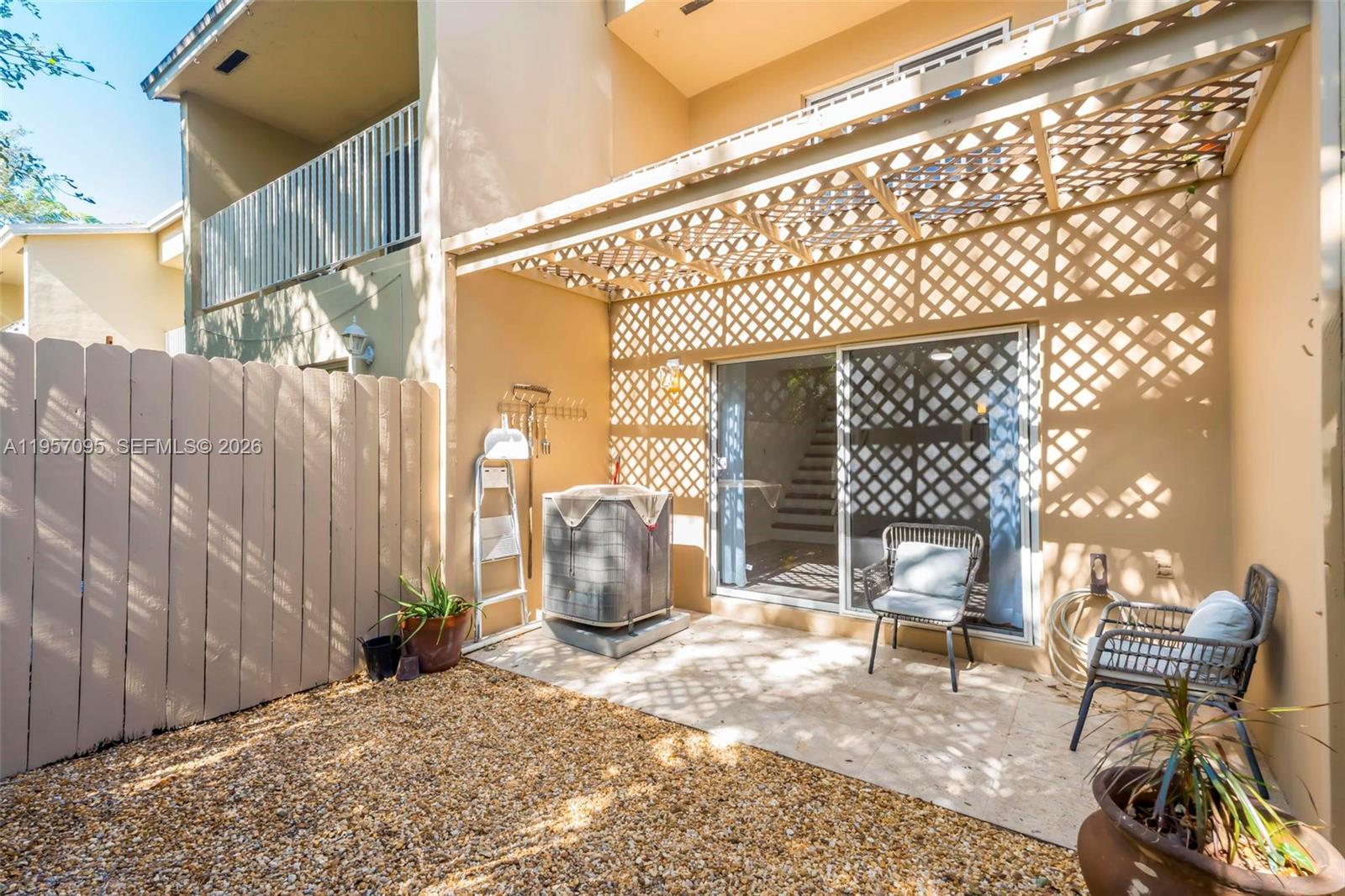 THE OAKS CONDO - Residential Lease