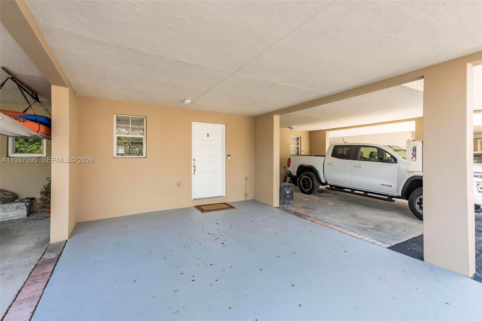 THE OAKS CONDO - Residential Lease