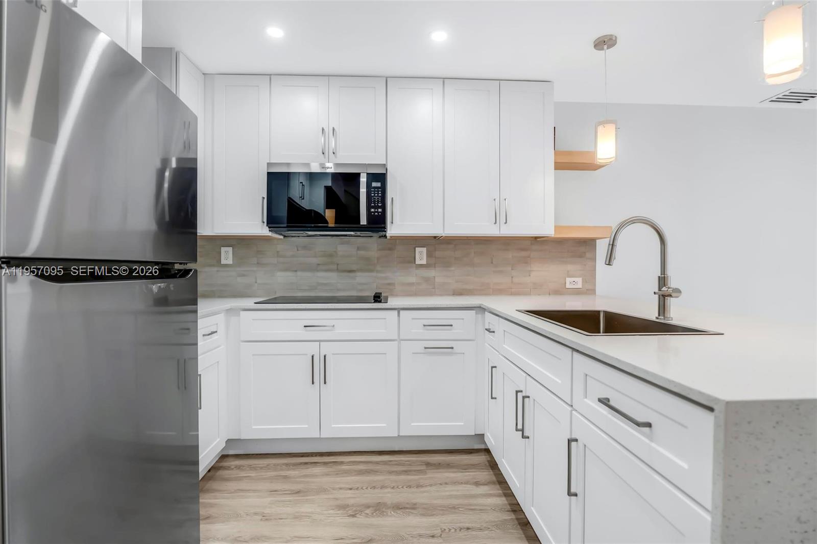 THE OAKS CONDO - Residential Lease