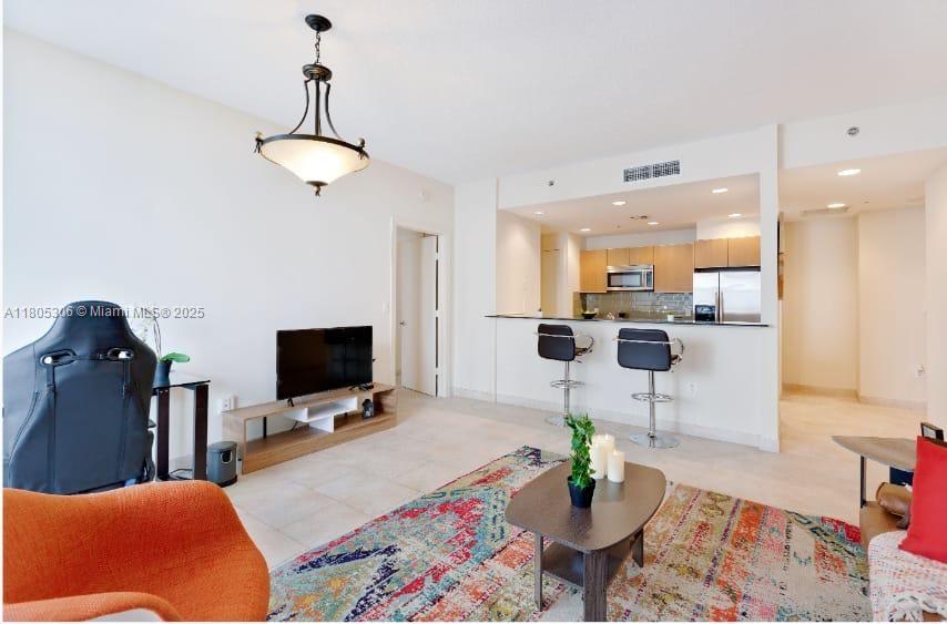 1050 Brickell Ave 1410