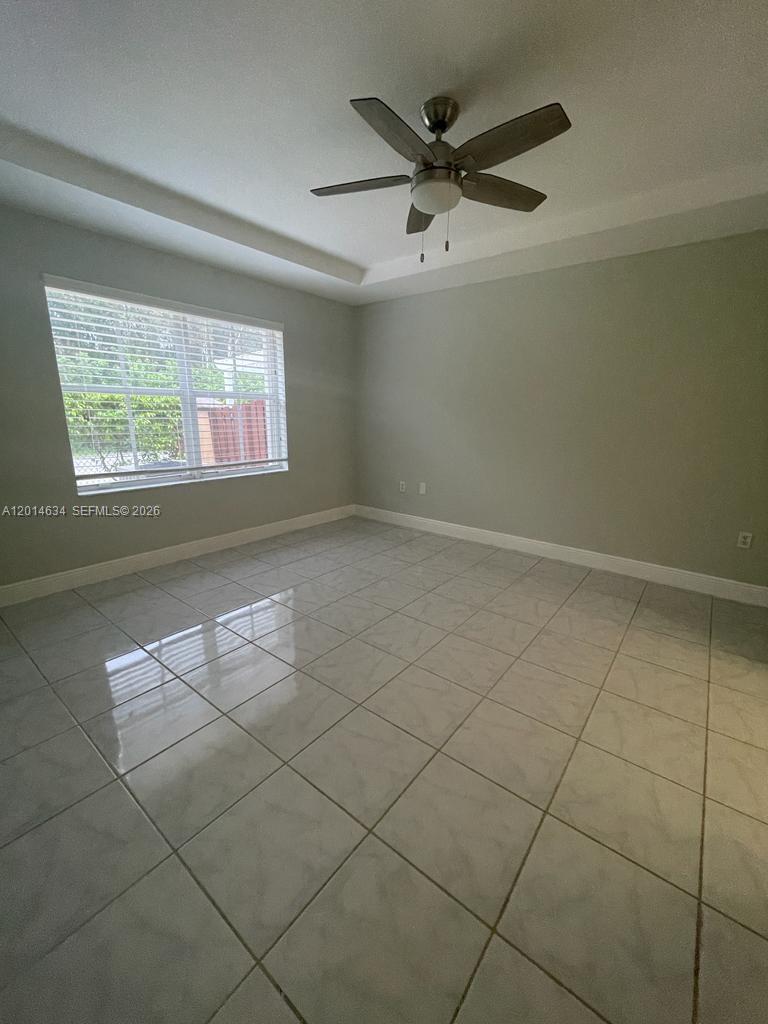 PARK LAKES SEC 3 - Residential Lease