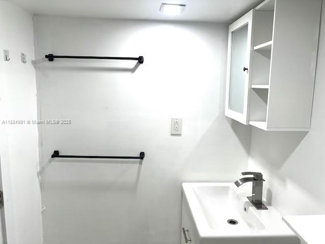 DAVIE MANOR - Residential Lease