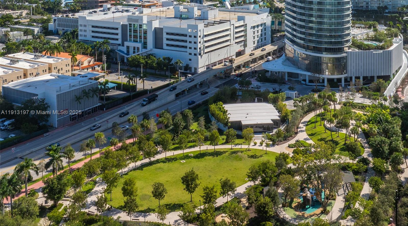 AQUARIUM SITE AMD - Residential Lease