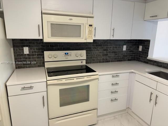 8933 SW 123rd Ct 207-5