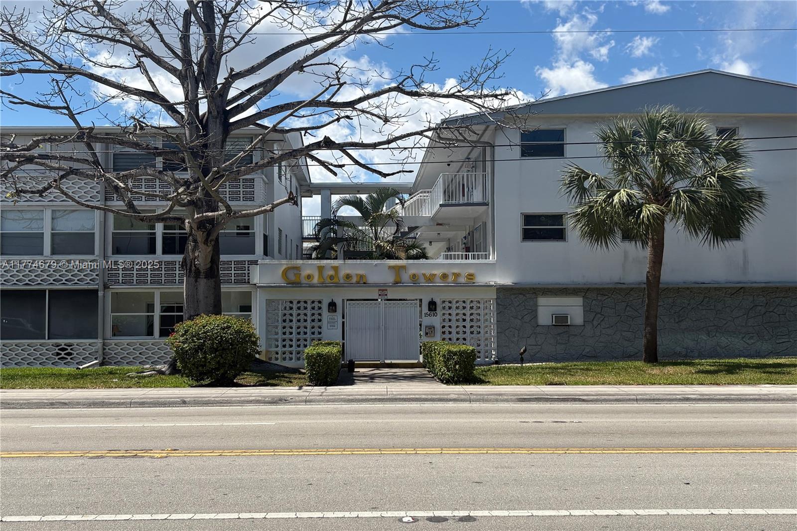 Property for Sale at 15610 Ne 6th Ave 10B, Miami, Broward County, Florida - Bedrooms: 1 
Bathrooms: 1  - $75,000