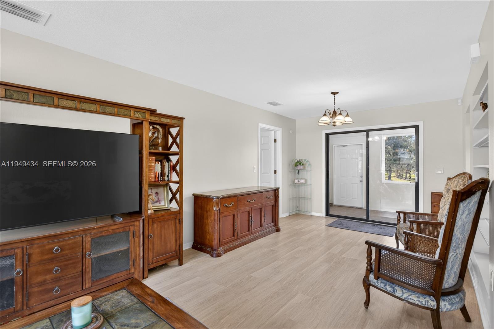 JOSHUA CREEKWOOD - Residential