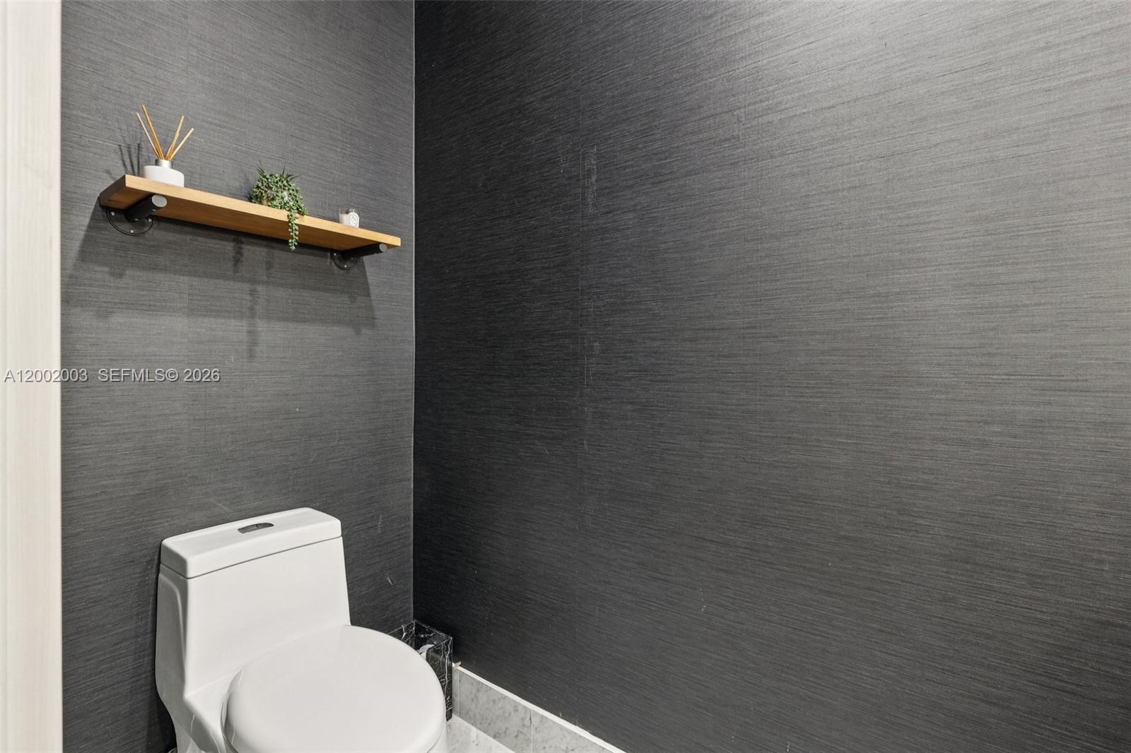 801 SMA RESIDENCES CONDO - Residential