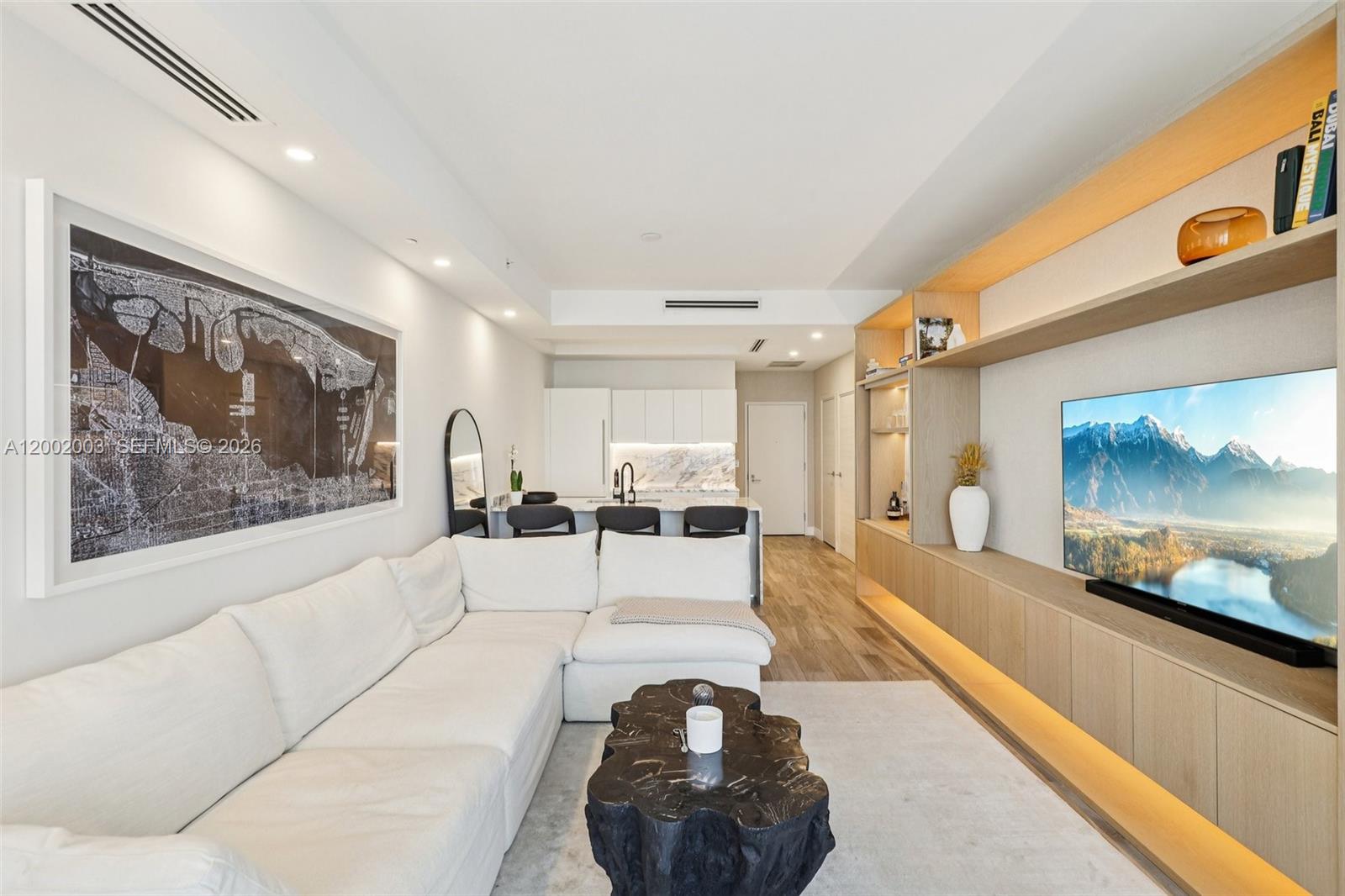 801 SMA RESIDENCES CONDO - Residential