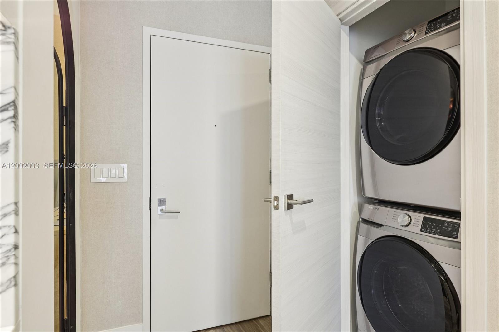 801 SMA RESIDENCES CONDO - Residential