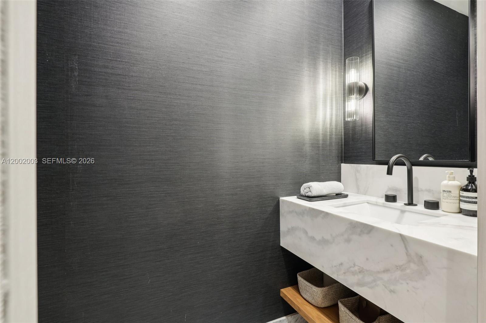 801 SMA RESIDENCES CONDO - Residential