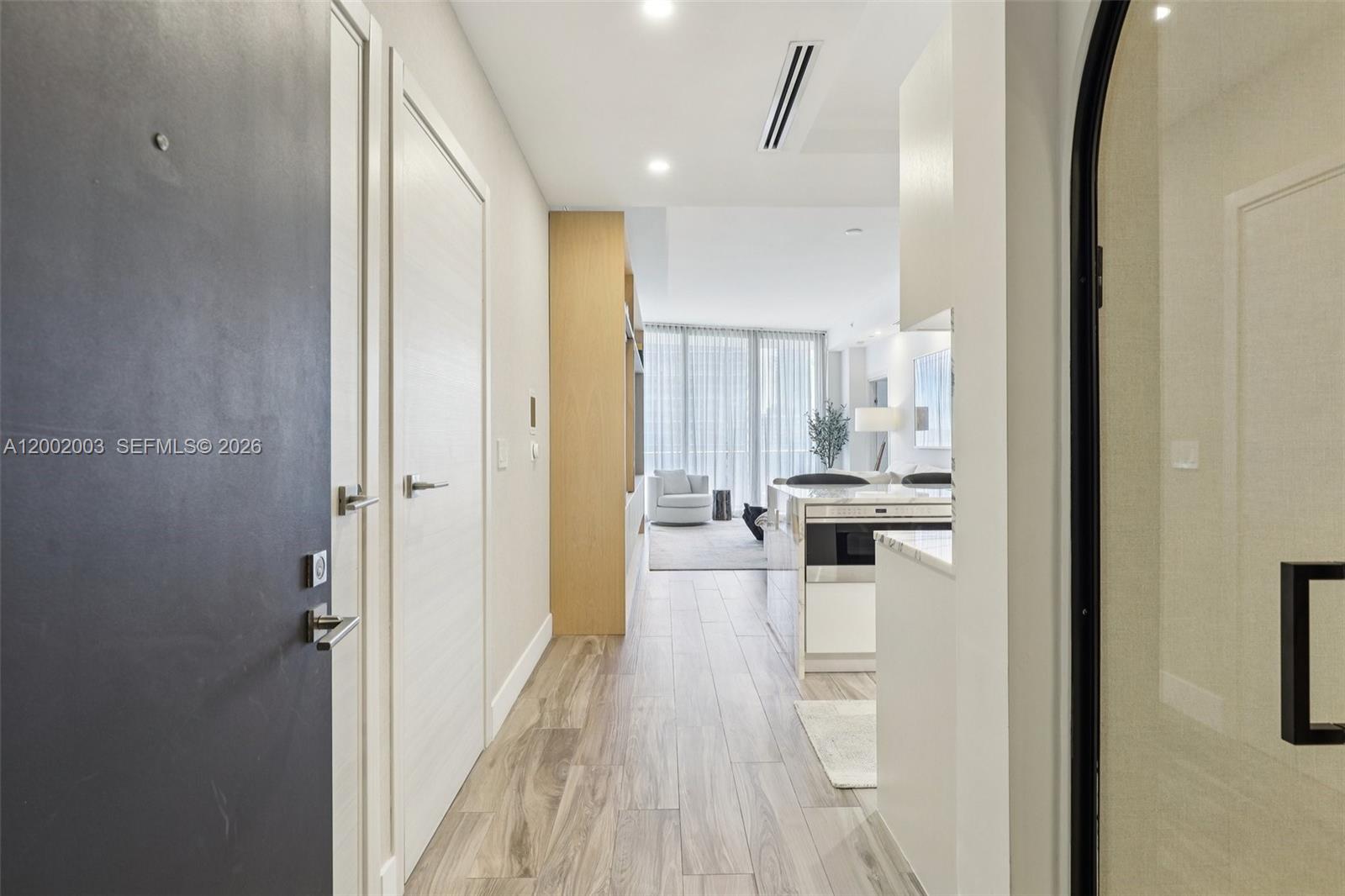 801 SMA RESIDENCES CONDO - Residential