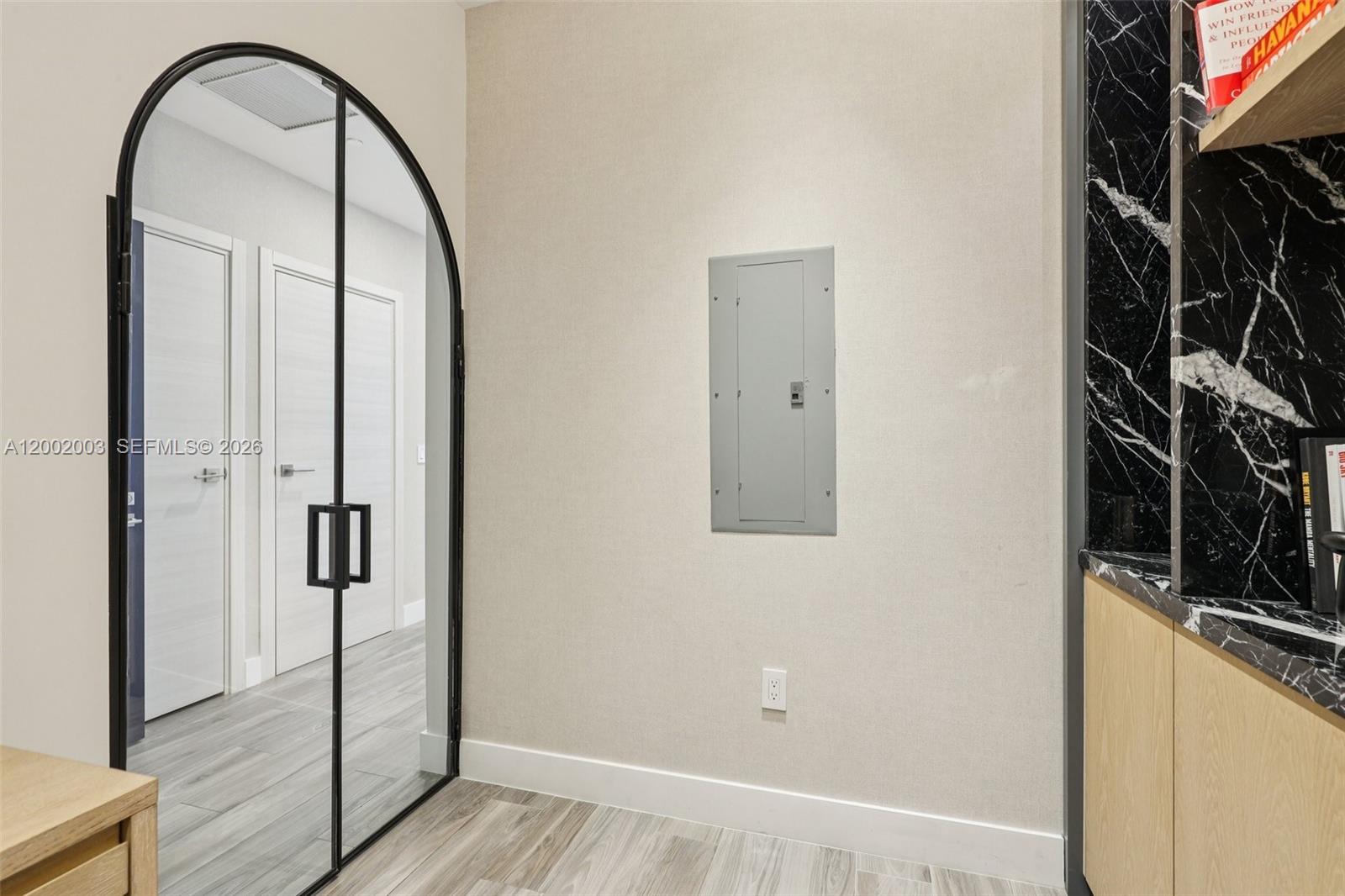 801 SMA RESIDENCES CONDO - Residential