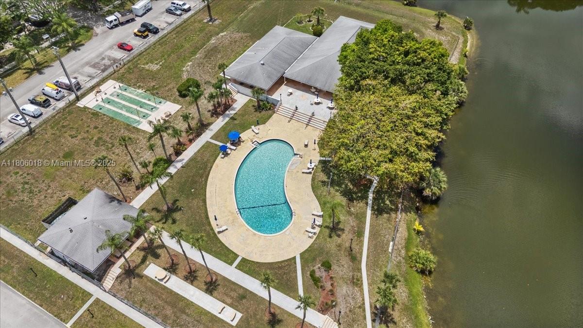 GREENWAY VILLAGE NORTH CO - Residential