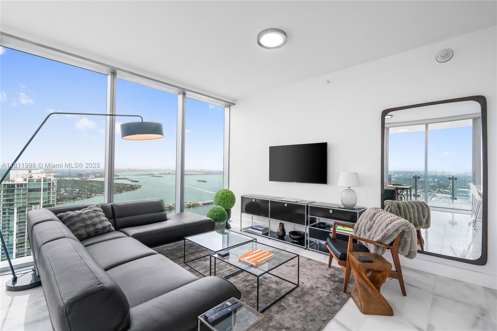 ESCOTTONIA PARK - Residential Lease