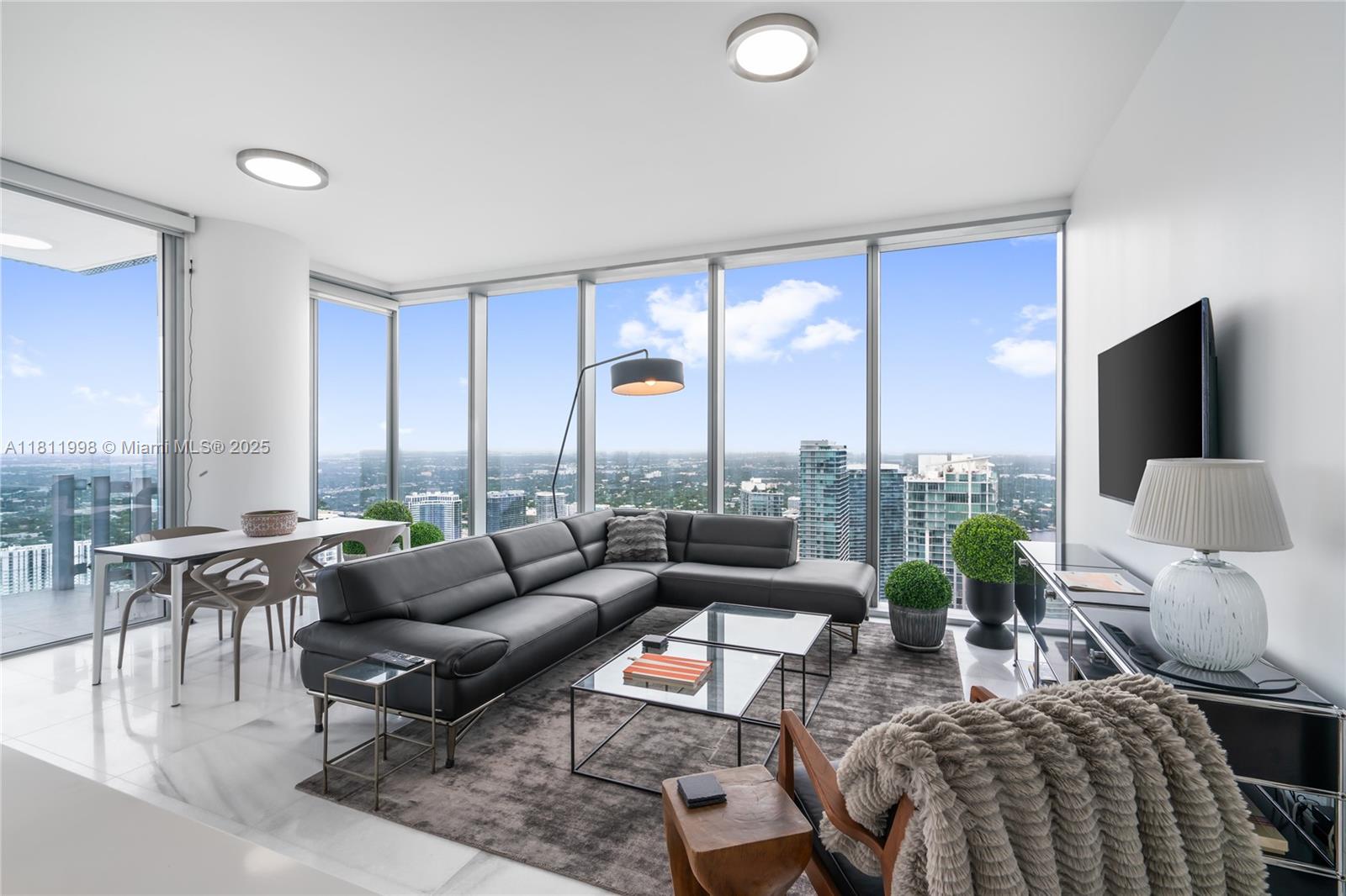 ESCOTTONIA PARK - Residential Lease