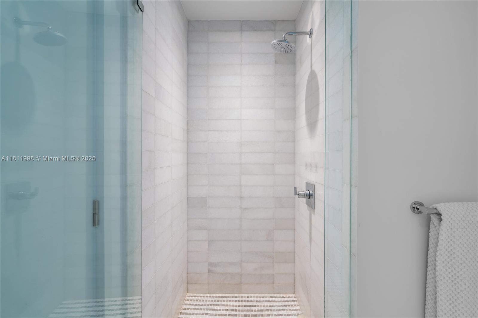 ESCOTTONIA PARK - Residential Lease