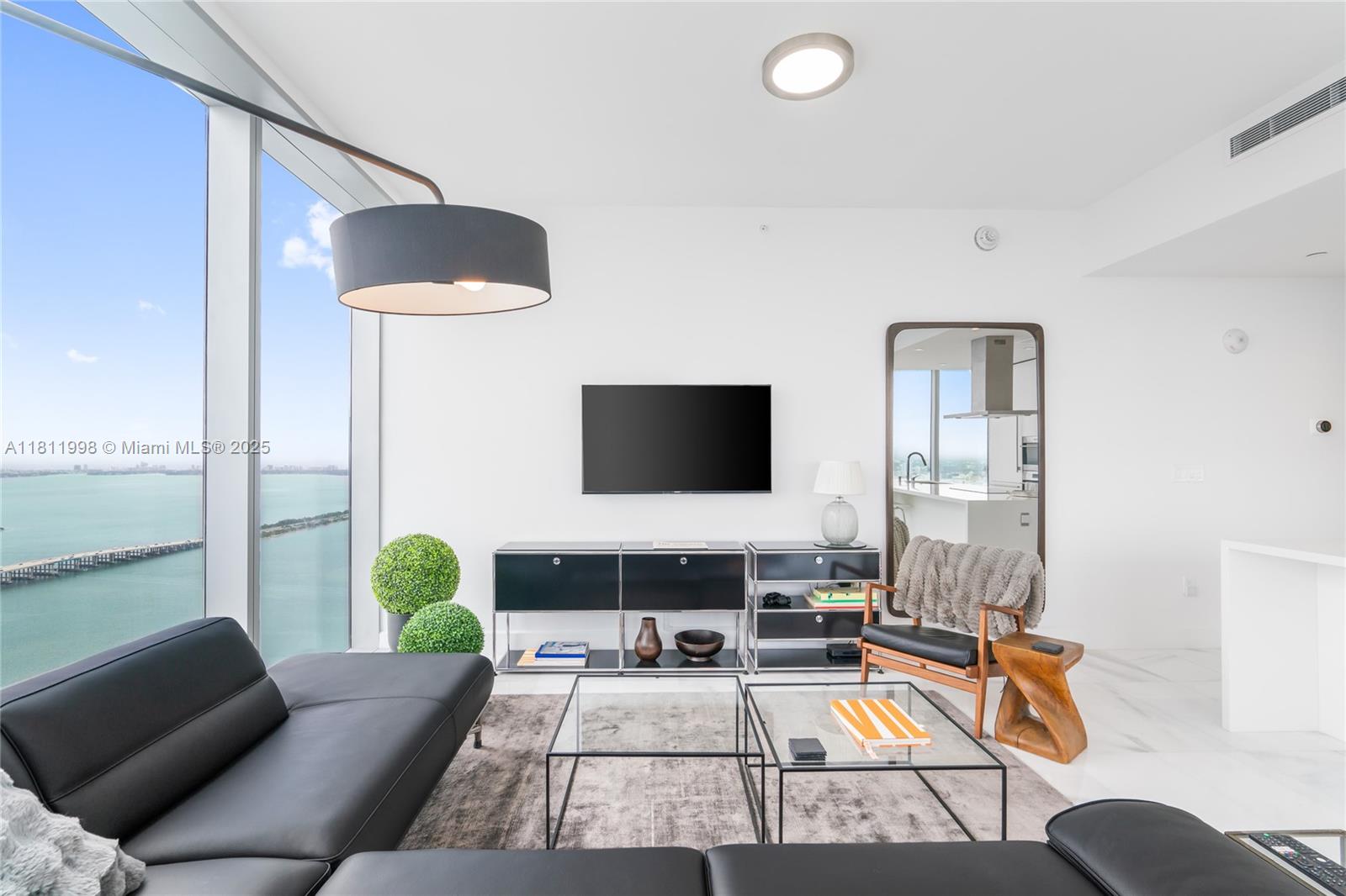 ESCOTTONIA PARK - Residential Lease