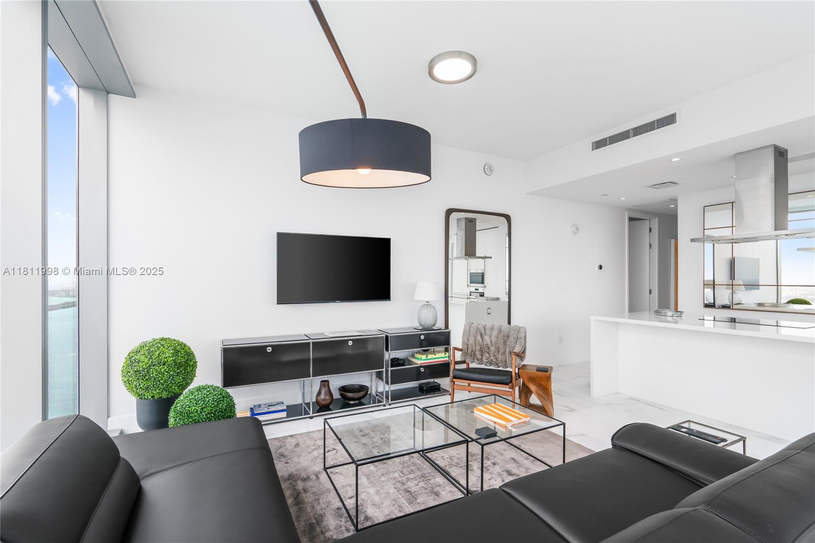 ESCOTTONIA PARK - Residential Lease