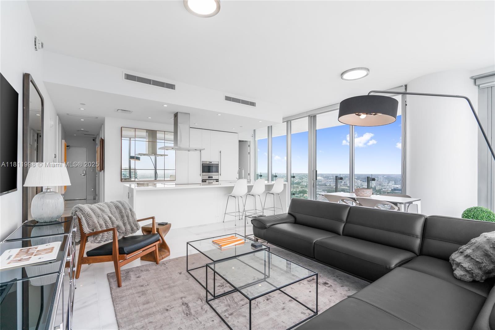 ESCOTTONIA PARK - Residential Lease